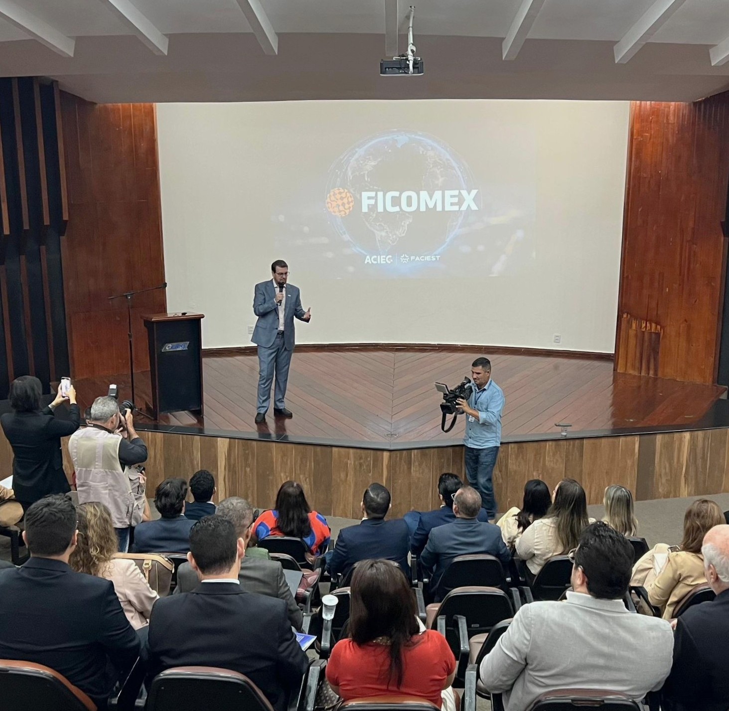 1o-Evento-Preparatorio-da-FICOMEX-2025-credito-Divulgacao-ACIEG-1
